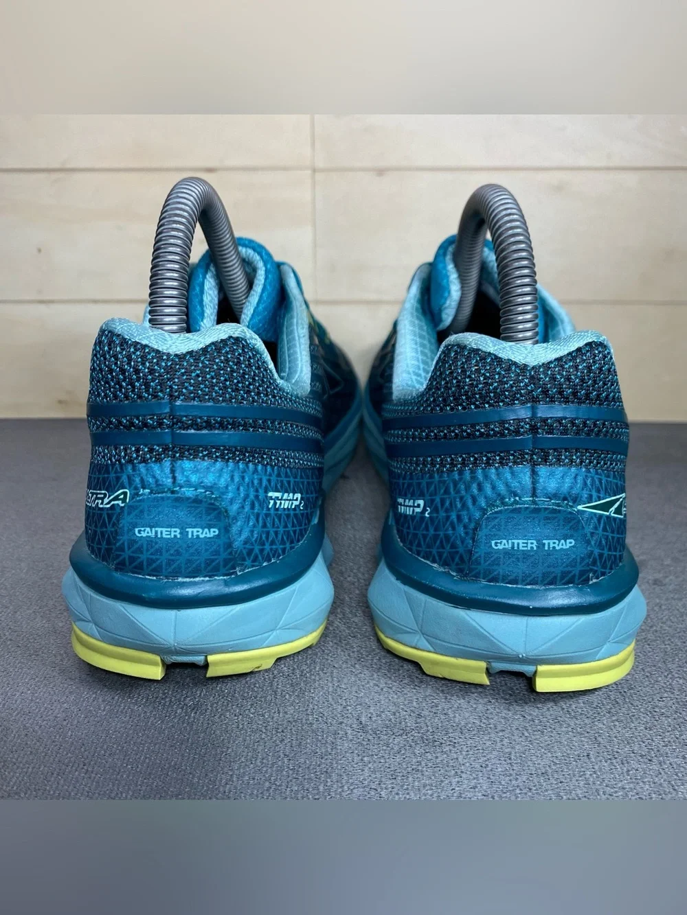 Altra Timp 2 Teal Blue Women's Size 7.5 Running Shoes Sneakers